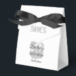 Caixinha De Lembrancinhas Branco moderno qualquer Festa de aniversário de 50<br><div class="desc">Branco moderno Caixas de Favoritos de 50ª Festa de aniversário</div>