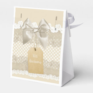 Caixinha De Lembrancinhas Caja para regalo con lunares y encaje!