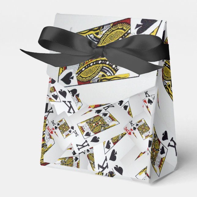 Caixinha De Lembrancinhas "Camada Real: Uma Pilha de Kings Cartões Poker" (Frente)