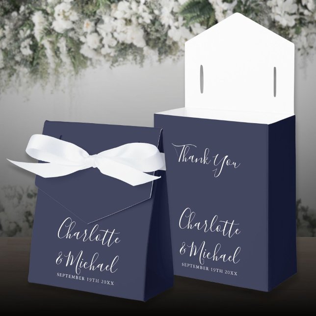Caixinha De Lembrancinhas Casamento de Script de Assinatura Azul de Marinho  (Simple Navy Blue Signature Script Wedding Favor Boxes)