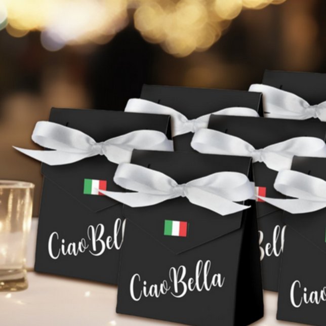 Caixinha De Lembrancinhas Ciao Bella Script Italiano Elegante Preto (Ciao Bella Black Favor Box with Custom Wording on Back for Bridal Showers, Spa, Bachelorette Party)
