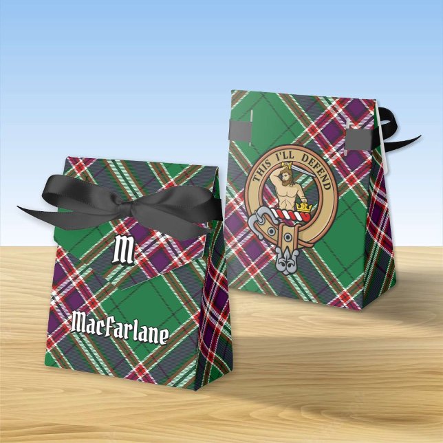 Caixinha De Lembrancinhas Clan MacFarlane Crest sobre Tartan de caça moderna (Criador carregado)