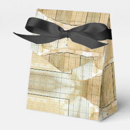 Caixinha De Lembrancinhas Colagem de papel-razão manchado pelo café