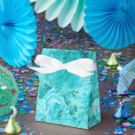 Caixinha De Lembrancinhas Colagem de Rosas Azuis Desgastadas<br><div class="desc">Caixa de favorita com belos elementos efêmeros vintage desgastados e ilustrações de rosas em azul</div>