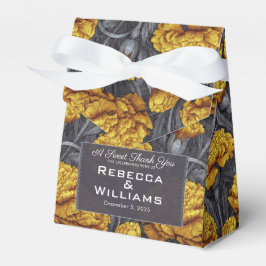 Caixinha De Lembrancinhas Cozy Custom Carnation Inspired Backyard Wedding