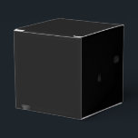 Caixinha De Lembrancinhas Crie o seu próprio personalizado<br><div class="desc">Personalize este produto adicionando o seu próprio texto ou redesenhe totalmente do zero,  substituindo nossa imagem pela sua!

Visite Black & White Wedding na Zazzle para ver toda a nossa coleção de presentes personalizados,  jóias personalizadas,  cartões de saudação,  suprimentos de casamento e muito mais.</div>