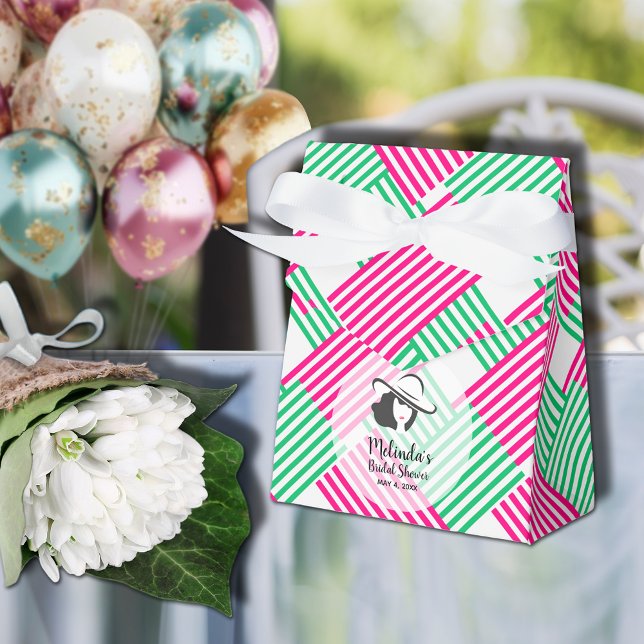 Caixinha De Lembrancinhas Dama de Chapéu Derby Grande Rosa Quente Listras Ve (Big Derby hat lady on hot pink and green diagonal stripes ribboned tent style shower favor boxes)