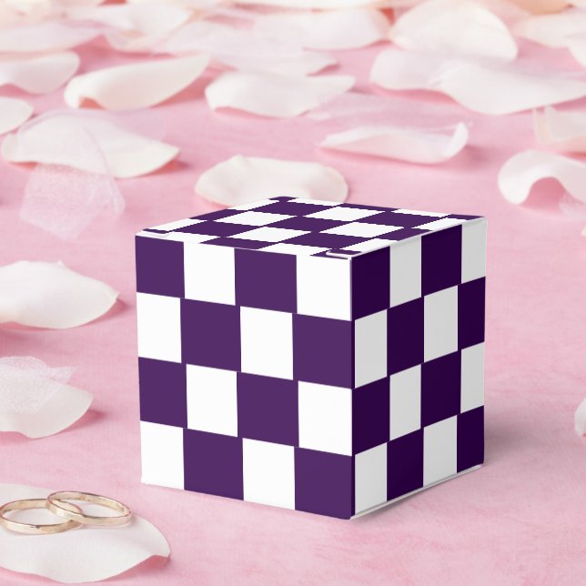 Caixinha De Lembrancinhas Dark Purple with White Square Pattern Classic (Casamento)