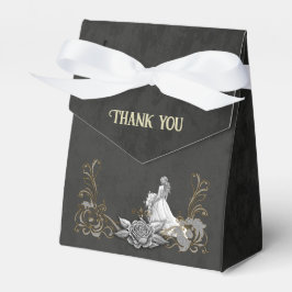 Caixinha De Lembrancinhas Elegância em prata e preto.