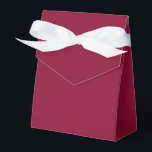 Caixinha De Lembrancinhas Elegante Chic Simples Moderno da Borgonha Solida<br><div class="desc">Moderno Solid Burgundy Simple Chic Elegant Boxes Boxes apresenta um moderno burgundy sólido. Perfeito para Dia de os namorados,  Dia da Mulher,  Dia de as mães,  festas de aniversário,  aniversário,  casamentos,  chás de fraldas e muito mais. Criado pelo Evco Studio www.zazzle.com/store/evcostudio</div>