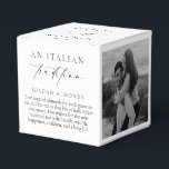 Caixinha De Lembrancinhas Ellesmere Uma Tradição Italiana 5 Amêndoas Sugared<br><div class="desc">Estas amêndoas açucaradas caixa de favoritos de casamento apresentam um design minimalista e um título de caligrafia. Personalize a caixa com seus nomes,  o cabeçalho do script não é editável. Para personalização mais avançada deste design,  basta selecionar o botão "Personalizar" acima.</div>