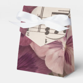 Caixinha De Lembrancinhas Entre Os Painéis