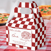 Fatia de divertida pizza italiana de xadrez vermel