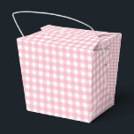 Caixinha De Lembrancinhas Faye e Lauren Pink Classic Xadrez de Buffalo<br><div class="desc">Apresentamos nossas encantadoras caixas de lembranças com design xadrez, a maneira perfeita de expressar gratidão aos seus convidados de casamento, aniversário ou evento corporativo. Essas caixas de lembranças personalizadas certamente farão com que seus convidados se sintam especiais e deixem uma impressão duradoura.</div>