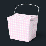 Caixinha De Lembrancinhas Faye e Lauren Xadrez Rosa Pastel<br><div class="desc">Apresentamos nossas encantadoras caixas de lembranças com design xadrez,  a maneira perfeita de expressar gratidão aos seus convidados de casamento,  aniversário ou evento corporativo. Essas caixas de lembranças personalizadas certamente farão com que seus convidados se sintam especiais e deixem uma impressão duradoura.</div>