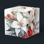 Caixinha De Lembrancinhas Férias Vermelhas Brancas do Partido do Natal Elega<br><div class="desc">Flores Vermelhas Brancas Férias Feriadas Férias Legantes Caixas de Favor. Único,  bonito,  na moda design. Fácil de ser personalizado. O estilo,  o tamanho e as cores da fonte podem ser alterados. Itens correspondentes disponíveis.</div>