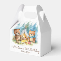 Festa de aniversário russa de Camping Mountain