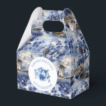 Caixinha De Lembrancinhas Floral Vintage Blue Chinoiserie Windmill<br><div class="desc">Caixa de Favor de Aniversário do Windmill | Embalagem de Partido Elegante. Esta caixa de adoração azul-vintage da Chinoiserie Windmill holandesa é inspirada pelo decor azul de Delft floral e moinho de vento. Apresentando intrincados arranjos florais e paisagens azuis serenas com moinhos de vento, lagos e rios, esta caixa é...</div>