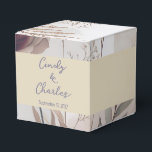 Caixinha De Lembrancinhas Flores Elegantes<br><div class="desc">Flores de aquarela com padrão elegante</div>