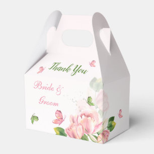 Caixinha De Lembrancinhas flores rosa quente folhas verdes borboletas casame