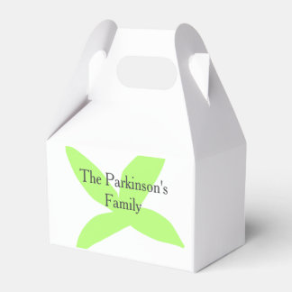 Caixinha De Lembrancinhas Green leaf abstract pastel family name retro boho