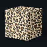 Caixinha De Lembrancinhas Impressão Leopardo<br><div class="desc">Esta caixa de favoritos é mostrada em uma versão safari do leopardo moderno. Cores de tons bege e castanho. Personalize este item ou comprar conforme mostrado. Imagem do stock</div>