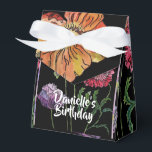 Caixinha De Lembrancinhas Laranja Red Poppy no Bolo Florestal Negro<br><div class="desc">Laranja Red Poppy em Black Watercolor Florial Birthday Cake Box. Um produto glorioso feito de minhas pinturas de aquarela originais.</div>