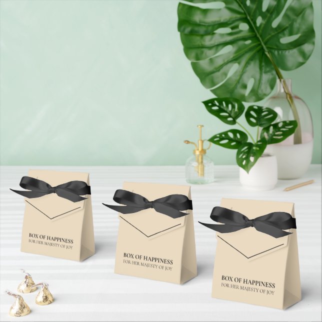 Caixinha De Lembrancinhas light Gold with Black Text | Royal Elegant Design  (Múltiplo)