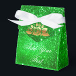 Caixinha De Lembrancinhas Lúpulo Dourado Verde Popular Monograma Monograma<br><div class="desc">Caixa de Favoritos do Glitter Verde Popular Monograma Monograma - (Digite BOKI412 no navegador para ver a oferta de todas as minhas criações. Obrigados. ) - Produto personalizado - Veja nossos outros produtos e coleções, escolha um presente para você e seus queridos. Obrigados para comprar na nossa loja. Venha de...</div>