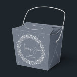 Caixinha De Lembrancinhas Luzes Brilhantes Azul-Cinza Obrigado<br><div class="desc">Uma grinalda de luzes brilhantes contra um fundo azul-cinza. A fonte de letra “Obrigado” é uma imagem - podendo ser redimensionada, girada e reposicionada. O restante do texto é totalmente editável. A imagem das Luzes Brilhantes também pode ser redimensionada e movida. Outras cores, tamanhos/formas diferentes de caixa de favor e...</div>