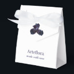 Caixinha De Lembrancinhas Marca Florista da Flor Íris Roxo Elegante<br><div class="desc">Melhore a apresentação da sua marca com estas elegantes caixas de favoritos da íris roxa, perfeitas para floristas, negócios de butique ou favores especiais. Com uma fotografia sofisticada de flor da íris, essas caixas personalizáveis adicionam um toque floral refinado a embalagens para pequenos presentes, favores de casamento ou presentes de...</div>