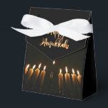 Caixinha De Lembrancinhas Menorah e Faux Dourado Script Happy Hanukkah<br><div class="desc">Caixa de Favoritos do Partido Chanucá Feliz e do Dourado Faux</div>
