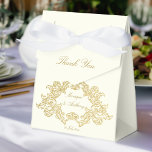 Caixinha De Lembrancinhas Modelo de marfim e casamento vintage de ouro<br><div class="desc">Marfim elegante e vintage dourado rococo quadro quadro de ornamentado de casamento</div>