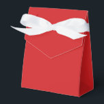 Caixinha De Lembrancinhas Moderno Solid Fiery Red Simple Chic Elegante<br><div class="desc">Moderno Solid Fiery Red Simple Chic Elegant Boxes Boxes apresenta um moderno vermelho sólido. Perfeito para Dia de os namorados,  Dia da Mulher,  Dia de as mães,  festas de aniversário,  aniversário,  casamentos,  chás de fraldas e muito mais. Criado pelo Evco Studio www.zazzle.com/store/evcostudio</div>