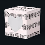 Caixinha De Lembrancinhas Música De Folha De Casamento A Rosa Esbranquiçada<br><div class="desc">Composição musical em fundo cor-de-rosa para o casamento</div>