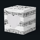 Caixinha De Lembrancinhas Música De Folha De Casamento Em Birch<br><div class="desc">Composição musical em fundo de naves brancas para o casamento</div>
