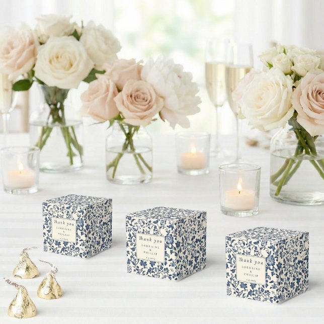 Caixinha De Lembrancinhas Navy Chinoiserie Floral Wedding Thank You (Navy Chinoiserie Floral Wedding Thank You Favor Boxes)