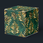 Caixinha De Lembrancinhas Padrão contínuo com samambaias douradas<br><div class="desc">Padrão contínuo de ouro,  jóias,  galhos e folhas de samambaia brilhantes em fundo verde,  florestal e texturizado. Samambaia dourada.</div>