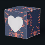 Caixinha De Lembrancinhas Padrão de Abelha Rainha Coral e Azul-Marinho<br><div class="desc">Caixa de favor vintage em azul-marinho e coral com padrão de abelha rainha real para complementar a coleção abaixo.</div>
