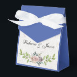 Caixinha De Lembrancinhas Para sempre - Dois Corações - Um Amor<br><div class="desc">Este design de casamento apresenta delicadas bordas florais num fundo de papel impresso branco. A design romântica é perfeita para um casamento de primavera ou verão,  e o sutil uso das flores adiciona um toque de elegância ao olhar geral.</div>