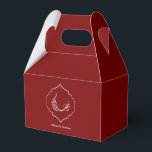 Caixinha De Lembrancinhas Personalized Burgundy Ramadan Kareem Favor Box<br><div class="desc">Celebrate the holy month in a rich and elegant style with this Personalized Burgundy Ramadan Kareem Favor Box. Featuring a deep burgundy red background and refined Islamic calligraphy, this custom gable gift box adds warmth, sophistication, and a premium touch to your Ramadan gatherings. Fully customizable with your family name, couple...</div>