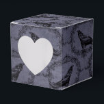 Caixinha De Lembrancinhas Raven Grunge da Vintage em Preto e Azul<br><div class="desc">Caixa de favoritos da safra em sotaque de preto e azul.</div>