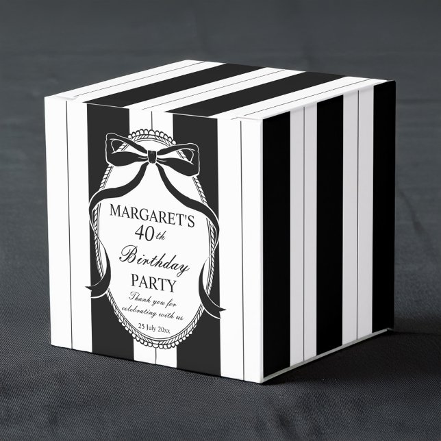 Caixinha De Lembrancinhas Retro branco preto stripes aniversário favorece pe (Black and white retro stripes coquette birthday party favors personalized favor boxes)