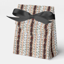 Rinestonas e pérolas - joias de colheita