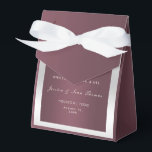 Caixinha De Lembrancinhas Rings Silver Sparkly e Casamento Burgandy<br><div class="desc">Caixa de Favor Elegante e moderna de Casamento Esparvo com um romântico e elegante anéis de casamento brilhantes com corações de diamante e um belo gradiente de burgandia em um fundo bonito de prata. Design sofisticado e elegante para o seu dia especial. Todo texto, fonte e cor da fonte são...</div>