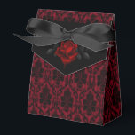 Caixinha De Lembrancinhas Rosa gótico escuro<br><div class="desc">O Design apresenta um amortecedor vermelho e preto e um rosa vermelho e sangrento. É perfeito para casais que procuram um casamento gótico não convencional e único.</div>