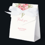 Caixinha De Lembrancinhas Sonho de Fuchsia<br><div class="desc">O cartão de casamento 'Fuchsia Dream' é uma celebração de amor vibrante e delicada arte. Ele apresenta um buquê suspenso de rosas rosa fúcsia e creme deslumbrantes, adornado graciosamente com samambaias verdes chartreuse claras. A ilustração é suave e romântica, com uma bela mistura de cores ousadas e suaves que criam...</div>