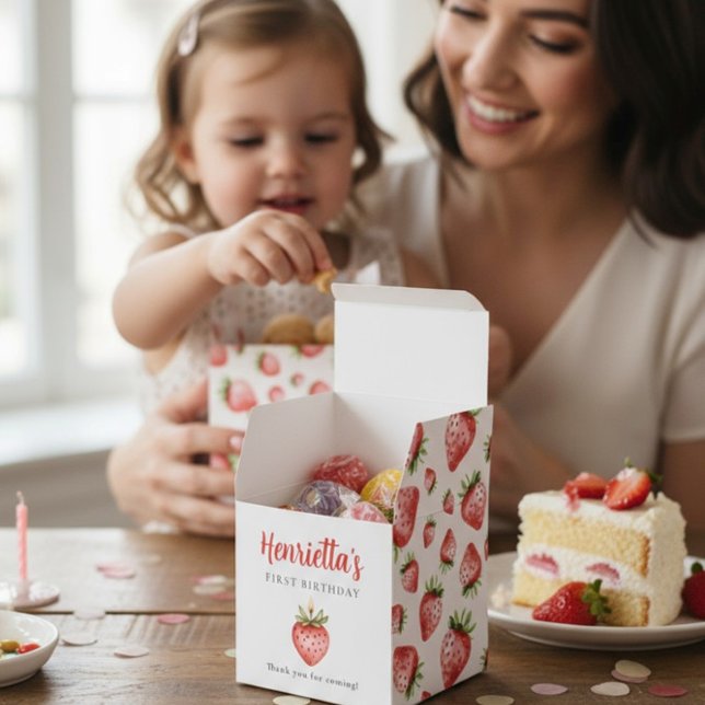 Caixinha De Lembrancinhas Sweet Strawberry First Birthday Favor Box (Criador carregado)