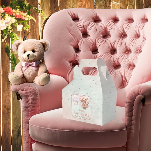 Caixinha De Lembrancinhas Teddy Bear Balloons Girl Bearly Chá de fraldas de  (Teddy Bear and Pink Hot Air Balloons with Flowers "We Can Bearly Wait" Baby Shower Favor Box)