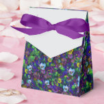 Caixinha De Lembrancinhas Tenda especial de presentes [roxo]<br><div class="desc">Uma exibição exclusiva de pansias. Perfeito para presentes de casamento ou aniversário. Verifique as outras opções de cor. Pânico é um favorito! Etiquetas de presentes e placas também disponíveis.</div>